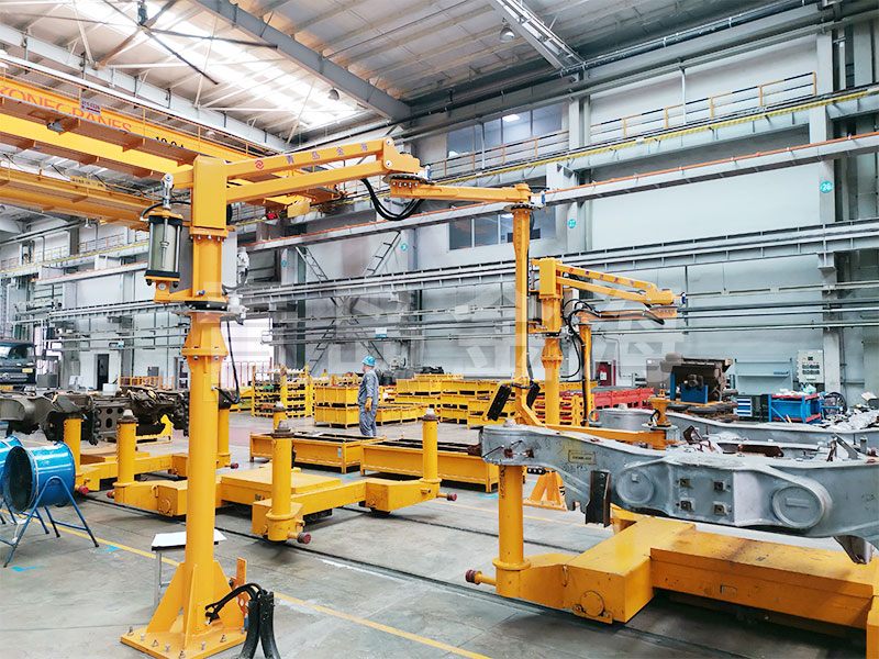 動(dòng)車(chē)增壓缸、扭桿機(jī)械手