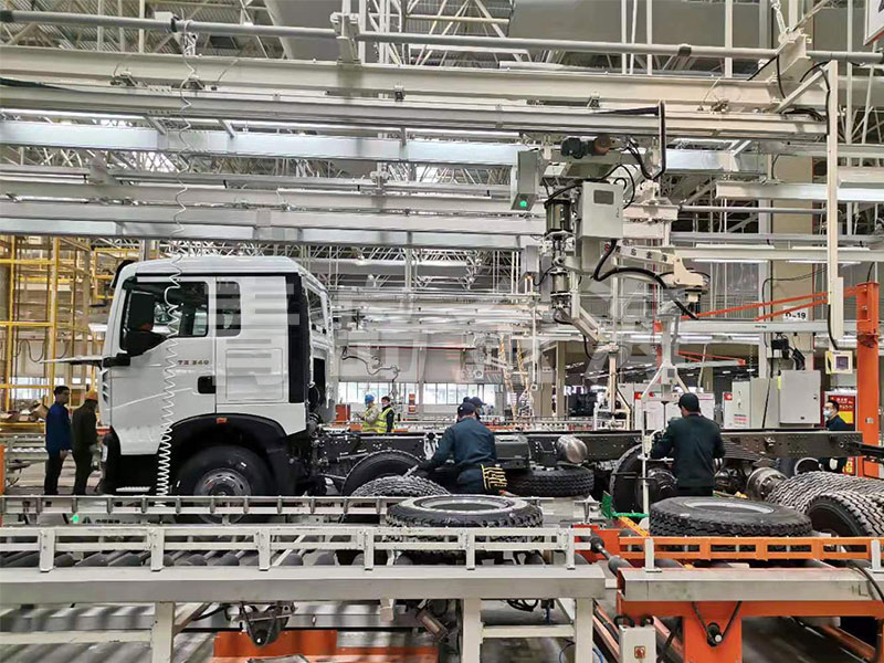 助力機(jī)械手如何保證設(shè)備搬運(yùn)過程中安全性？